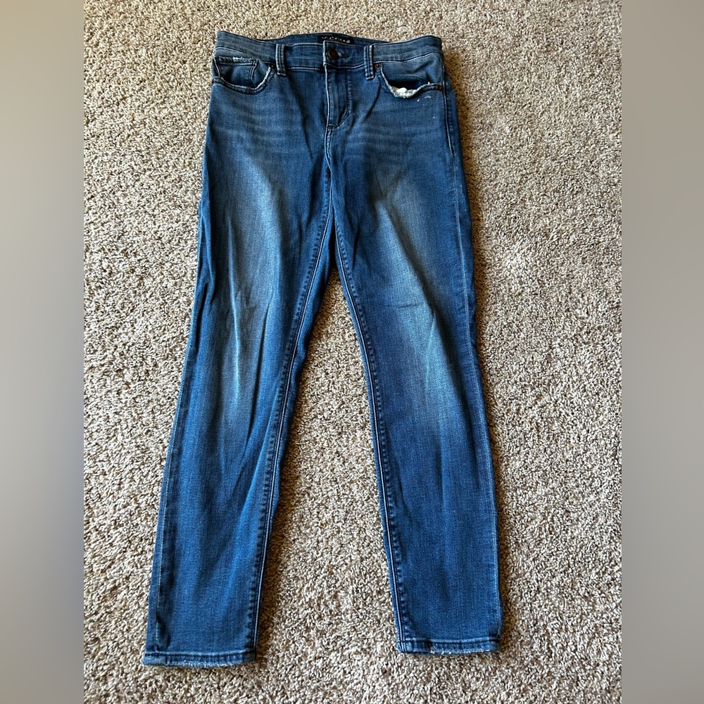 Women’s Lucky Jeans size 28 with 30’ inseam
